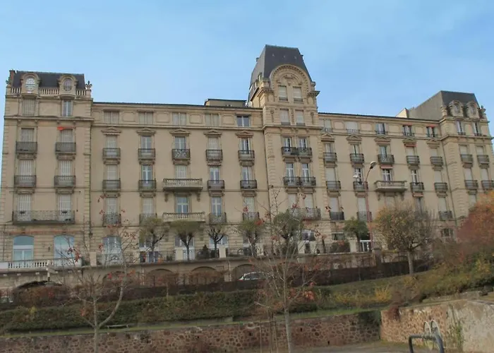 Le Volcan Au Wifi 42m2 Face Au Parc Appartamento *